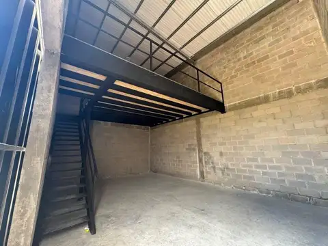 Galpon en Alquiler en Canal Sur, $ 550.000