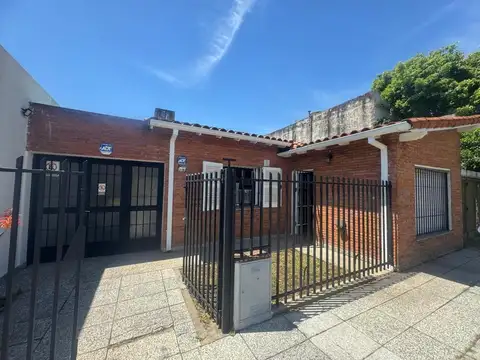 Excelente casa den planta 3 ambientes