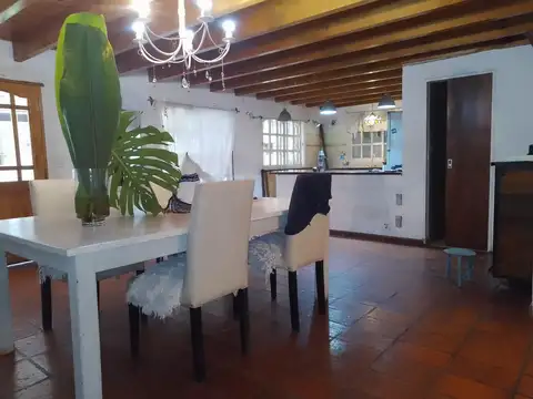 VENTA CASA 4 AMBIENTES PILETA  TORTUGUITAS