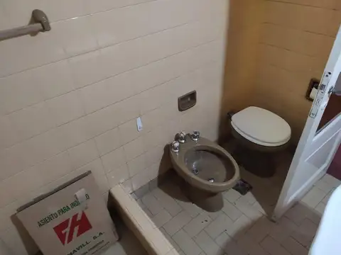 3 Ambientes con Patio, Terraza y Entrada Auto