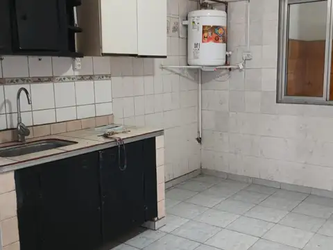 Departamento en Alquiler en Rafael Castillo, $ 250.000