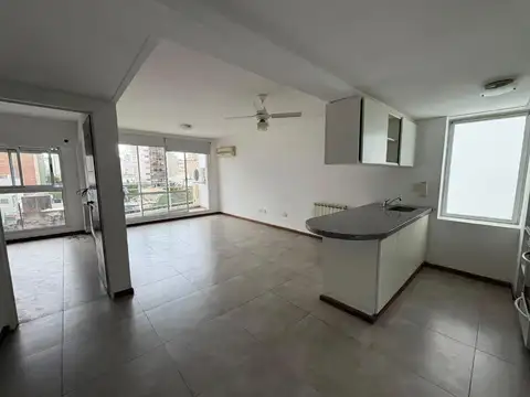 Departamento de un dormitorio con cochera en alquiler / barrio martín