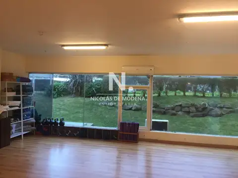 Local en Punta del Este, Roosevelt