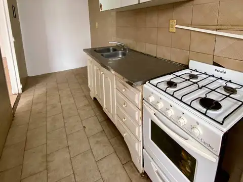 Departamento 3 ambientes con 1 baño
