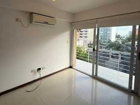 Departamento en Alquiler en Castelar Norte, $ 600.000