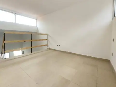 Depto Tipo Casa en Venta de 2 ambientes