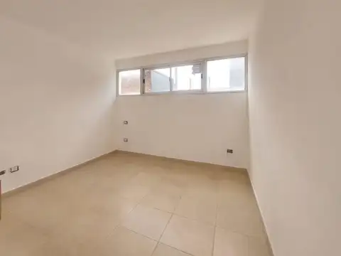 Depto Tipo Casa en Venta en Villa Primera, USD 48.000
