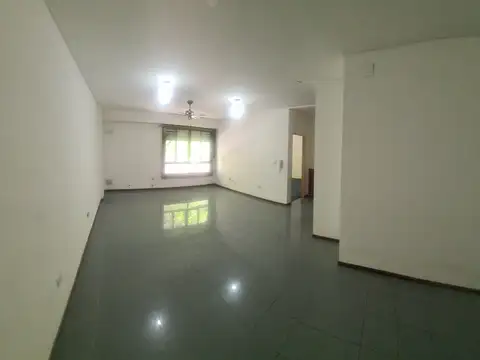 Salguero 500, Piso 1