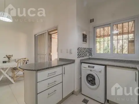 Depto Tipo Casa 4 ambientes con 2 baños