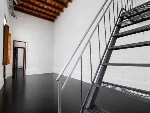 Depto Tipo Casa en Venta en Almagro, USD 189.000