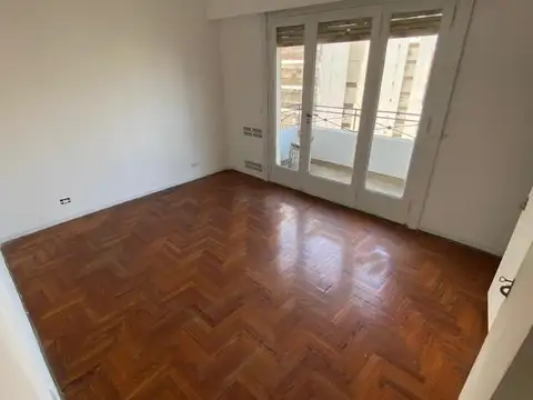 3 Amb fte c/balcón - Dependencia - Lavadero - Muy luminoso
