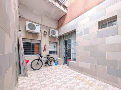 Casa 5 ambientes con 2 baños