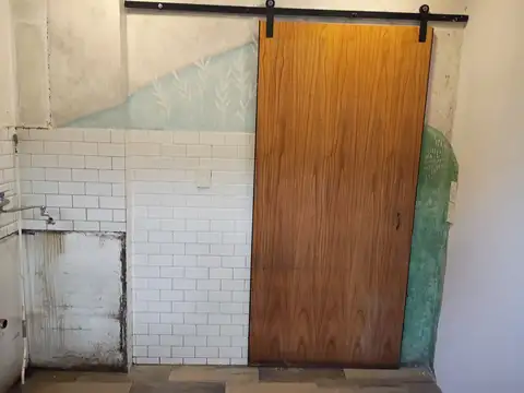 Local en Alquiler en Primera Junta, $ 550.000