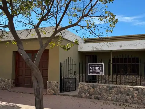 casa en barrio Santa Rosa