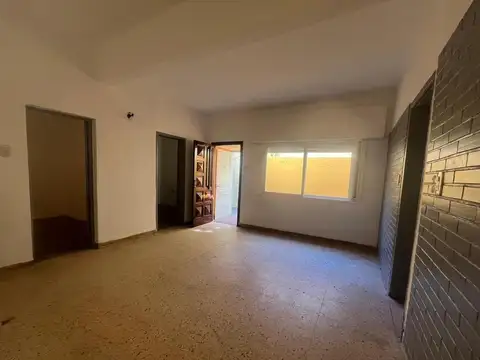 DEPARTAMENTO -PH EN VENTA, REMEDIOS DE ESCALADA, LANUS