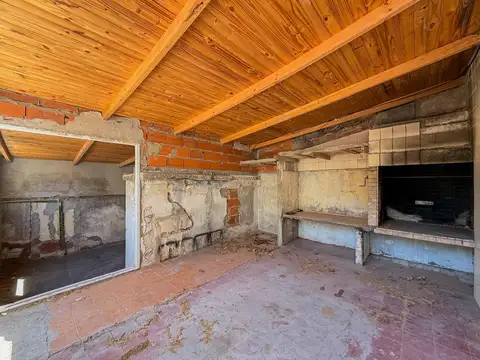 Depto Tipo Casa en Venta 50 años