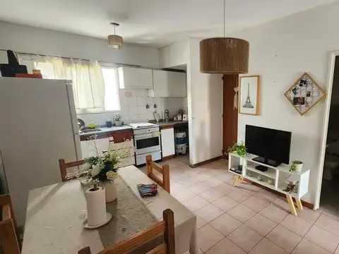 Cerrito al 2472