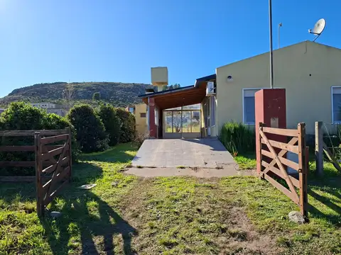 Chalet 3 ambientes Garage, Parrilla Pileta y Alpina Ceferino