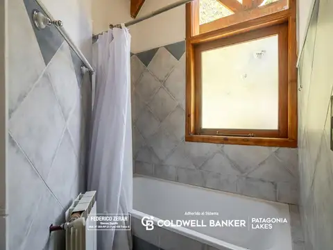 Casa 10 ambientes con 3 baños