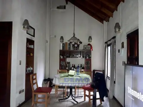 Casa 4 ambientes con 1 baño