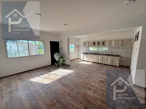 Casa 6 ambientes con 3 baños