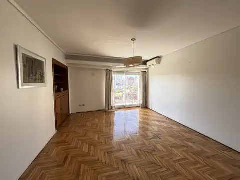 MARIO BRAVO 700, Piso 7