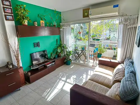 Venta 4 ambientes con Cochera, Balcón y Patio