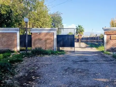 Buenos Vecinos 3300, Piso casa