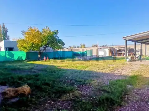 Buenos Vecinos 3300, Piso casa