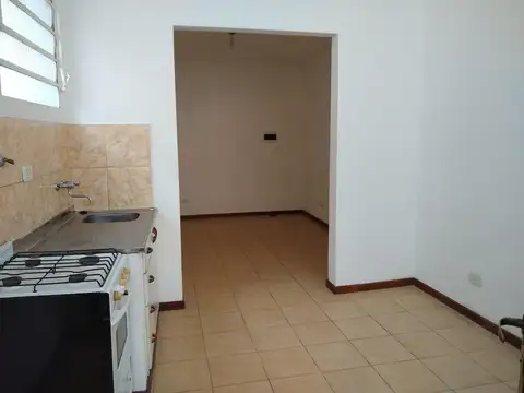 Depto Tipo Casa en Alquiler de Monoambiente