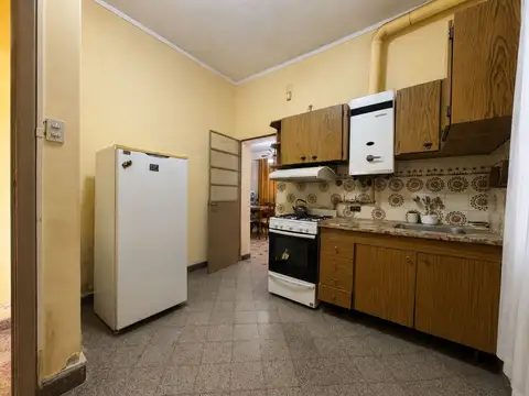 Casa 4 ambientes con 1 baño