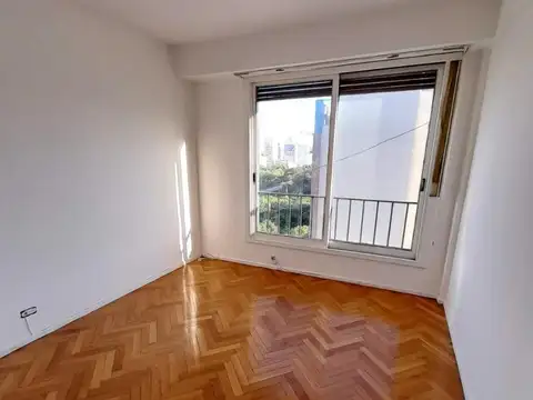 Departamento en Alquiler en Monserrat, $ 680.000