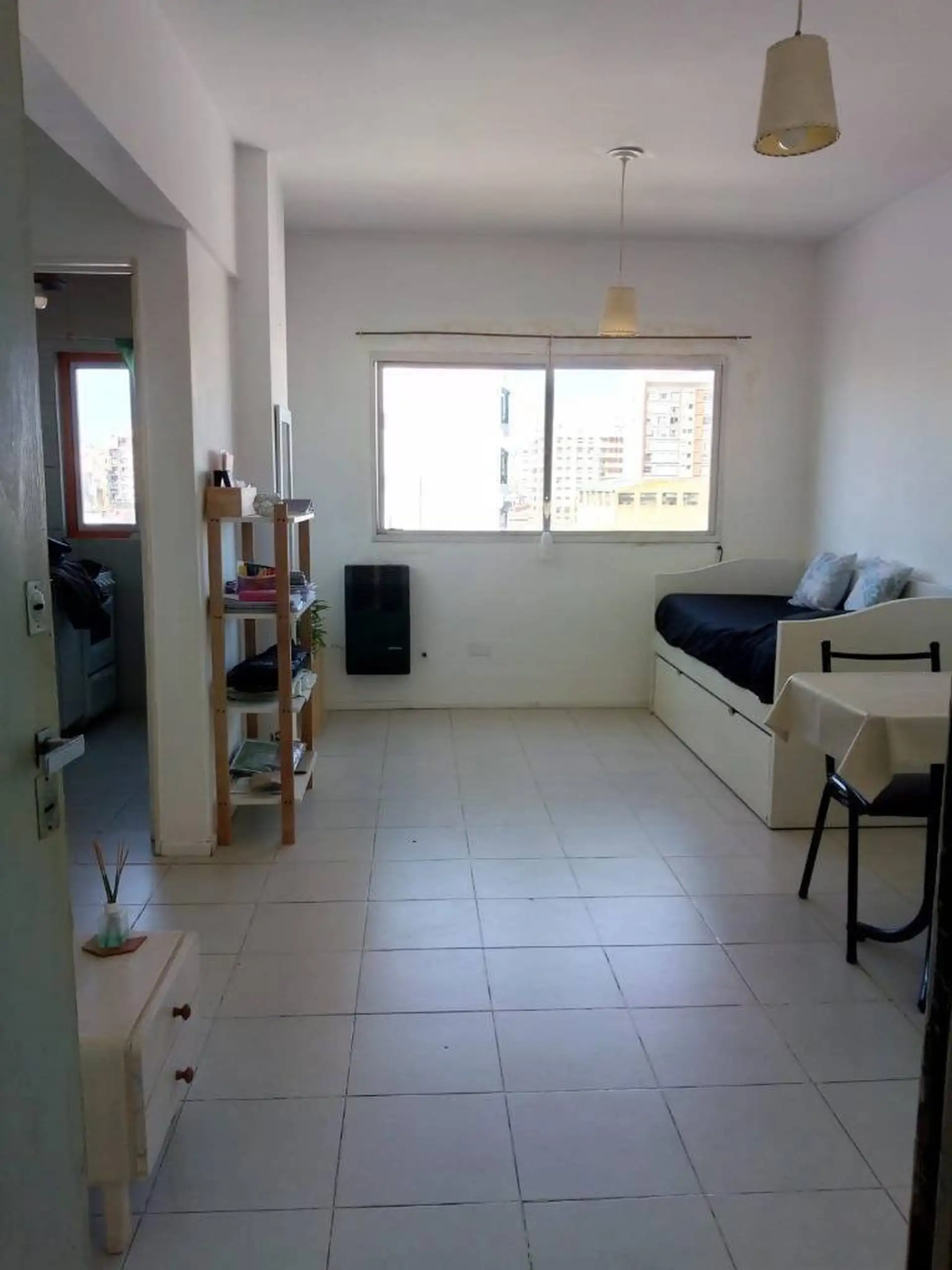 Departamento - 1 ambiente - reciclado - externo - Av. Colón y Jujuy