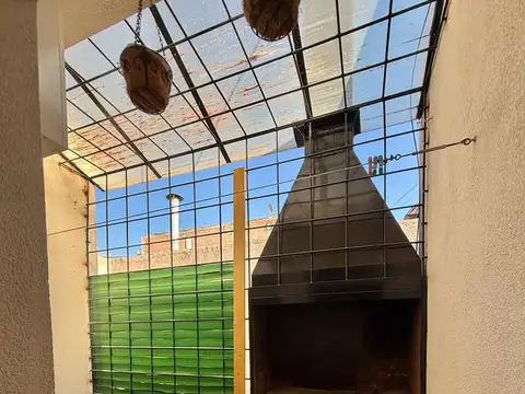 Departamento 5 ambientes con 2 baños