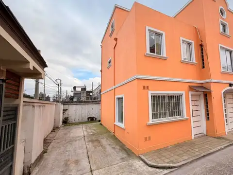 Casa en Alquiler de 3 dormitorios