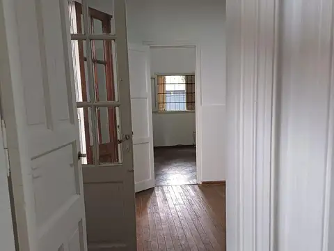 VENTA CASA  2/3 DORMITORIOS CON PATIO