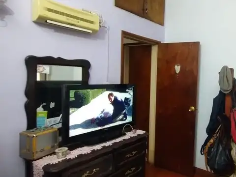 VENTA CASA 4 AMBIENTES LOMAS DEL MIRADOR