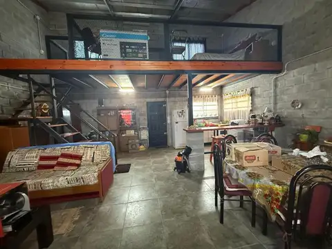 Casa en Venta con 1 cochera