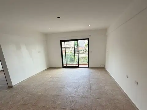 Departamento en Alquiler en Villa Maipu, $ 600.000