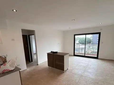 Departamento en Alquiler en Villa Maipu, $ 650.000