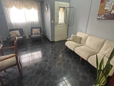 Depto Tipo Casa en Venta con 1 cocheras