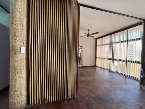 Departamento en Alquiler de 5 ambientes