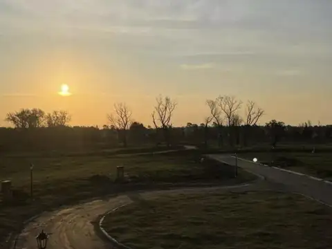 Terreno en venta - 735mts2 - San Juan Chico - Guillermo Hudson, Berazategui