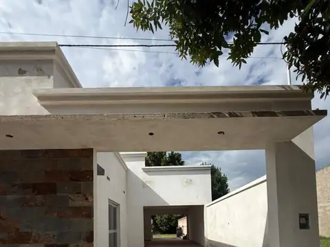 VENTA CASA A TERMINAR - ESPERANZA .-