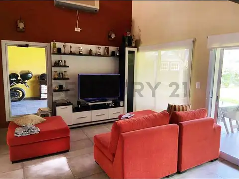 Casa en Venta en Villa Gobernador Udaondo, USD 250.000