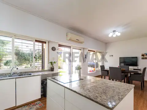 Depto Tipo Casa en Venta al Este