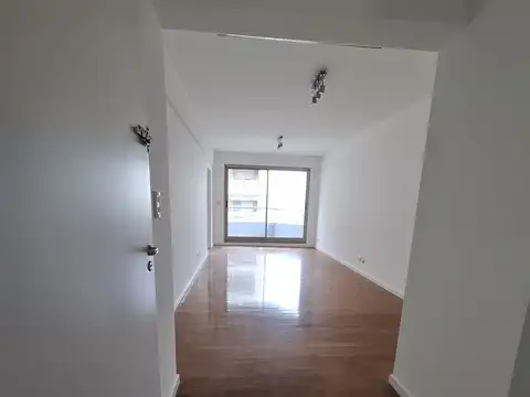 Miro 100, Piso 6