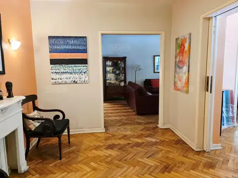 Departamento 5 ambientes con 4 baños