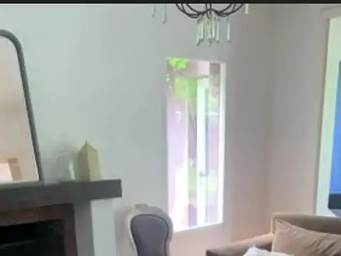 Casa 5 ambientes con 4 baños