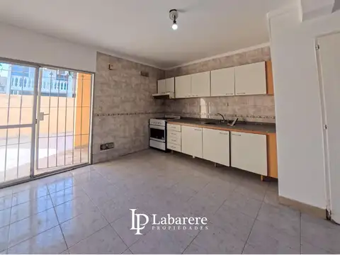Depto Tipo Casa en Venta con 1 cocheras
